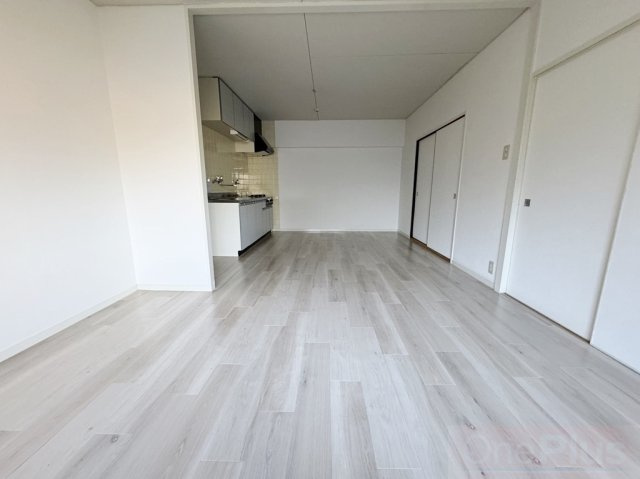 御影ハイツの居間・リビング