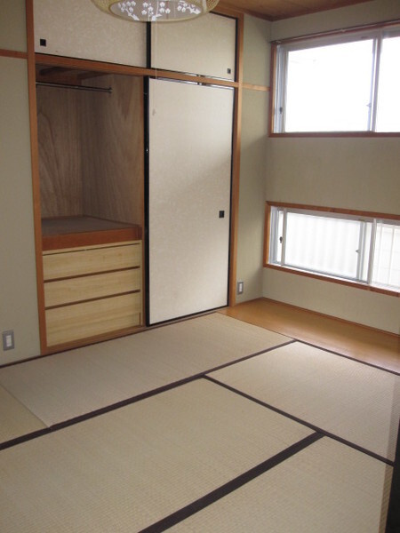 コーポ丑之助の和室