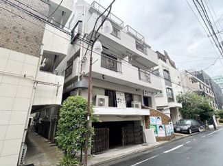 【外観】 | 前面道路と外観の様子です。～即日のご見学可能～　お問合せはお気軽にどうぞ。