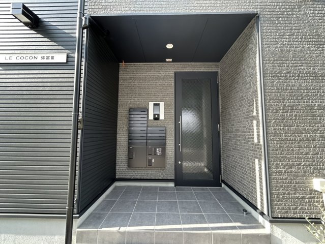 【エントランス】 | LE COCON 弥富Ⅲ