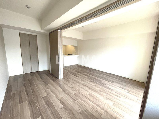 【寝室】プレデコート西京極