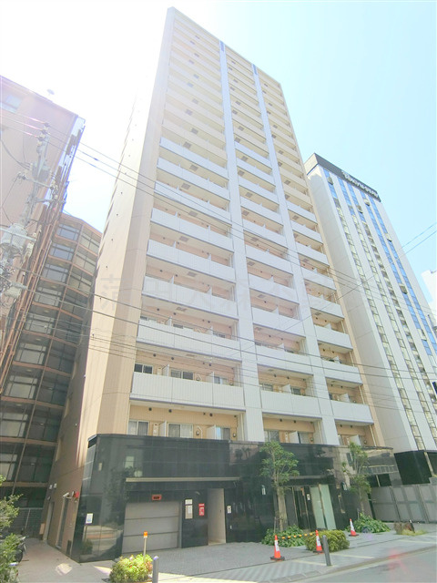 東京蒲田Square Towerの外観|2008年6月築　RC鉄筋コンクリート造地上20階建て1K～2DK総戸数141戸の分譲賃貸マンション　京急蒲田駅近、JR京浜東北線蒲田駅も徒歩圏内の東京都大田区蒲田4丁目　オートロック宅配BOX