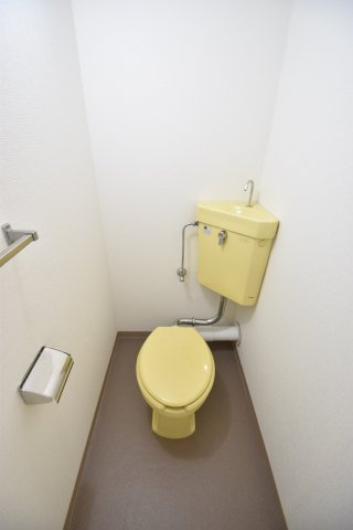 大阪市都島区中野町１丁目の賃貸マンションのトイレ