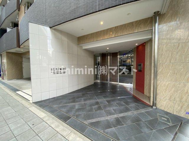 SERENiTE福島sceltoのエントランス