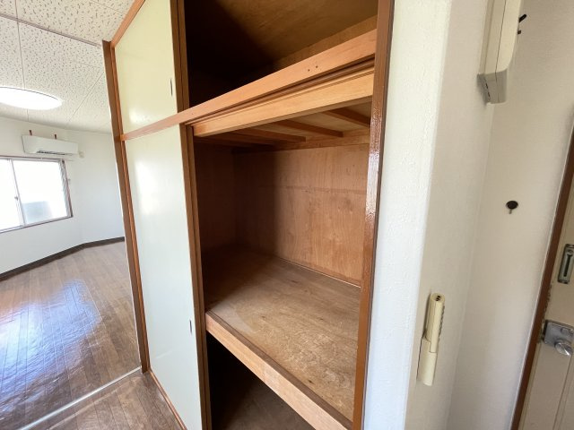 西宮市鳴尾町２丁目の賃貸マンションの収納