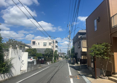 【展望】 | 西八王子パーク・ホームズ | 眺望を気にして物件を探す場合、前面に建物が建っていないか現地で確認しましょう！前面に建物があると景色はもちろん、日当たりや風通しにも影響が出てきます。住んだ時のことを想像しながら現地見学をしましょう。