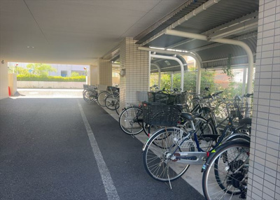 【駐輪場】 | 西八王子パーク・ホームズ | マンションの駐輪場は、事前に空きがあるか確認を取ると安心です。せっかく入居したのに駐輪スペースがない！なんてことになったら大変ですよね。そこで、内見時や購入前にはまず事前に確認しておくと良いでしょう。