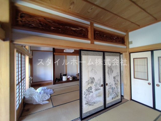 神野新田町クノ割貸家の和室