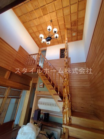 神野新田町クノ割貸家の内装
