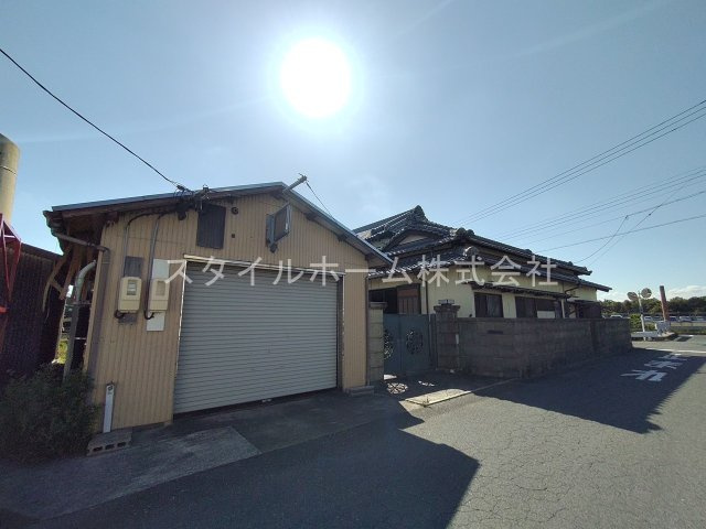 神野新田町クノ割貸家の外観