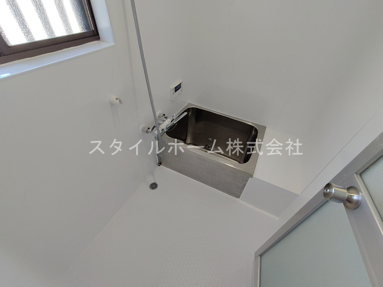 嵩山町戸建の浴室
