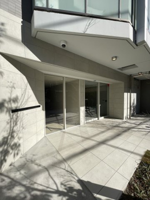 【エントランス】 | オープンレジデンシア北綾瀬プレイス | 月額管理料無料！賃貸管理はアブレイズパートナーズにお任せを！