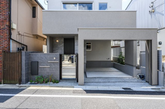 【駐車場】 | EV充電コンセント完備
2024年9月21日撮影