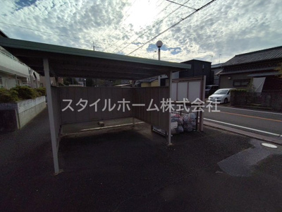 【駐車場】 | サンハイムみどりB | 別部屋写真です。