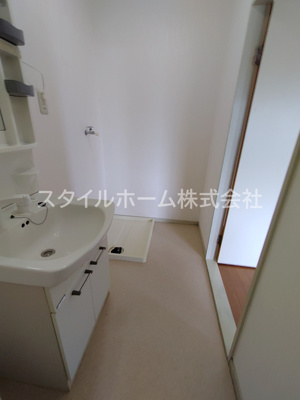 【内装】 | サンハイムみどりB | 別部屋写真です。