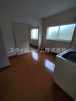 【居間・リビング】 | サンハイムみどりB | 別部屋写真です。