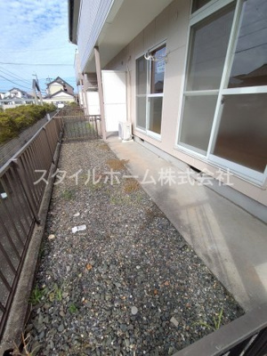 【庭】 | サンハイムみどりB | 別部屋写真です。