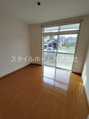 【内装】 | サンハイムみどりB | 別部屋写真です。