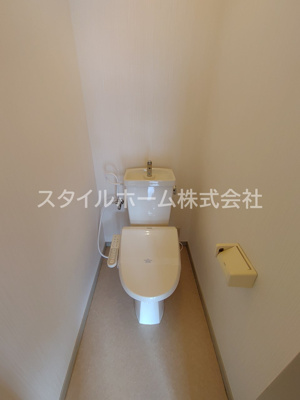 【トイレ】 | サンハイムみどりB | 別部屋写真です。