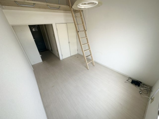 ステラパレスの居間