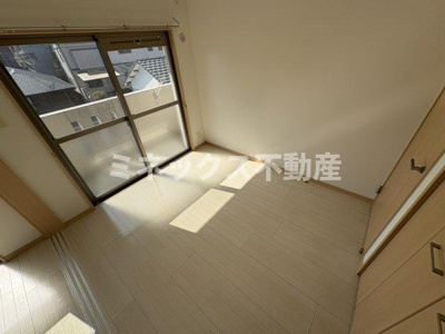 【内装】 | ユーミーラウレア