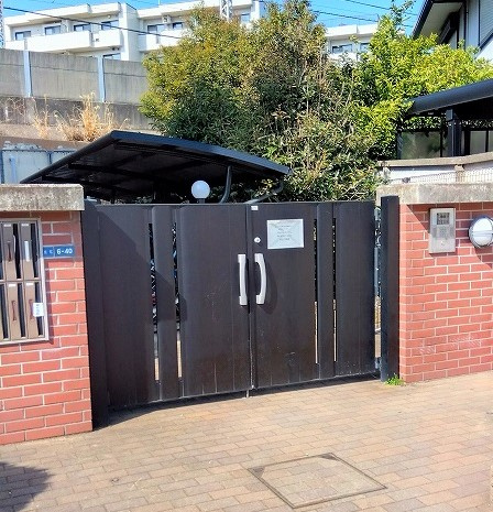 レオパレス沼南7のエントランス|落ち着いたエントランスです