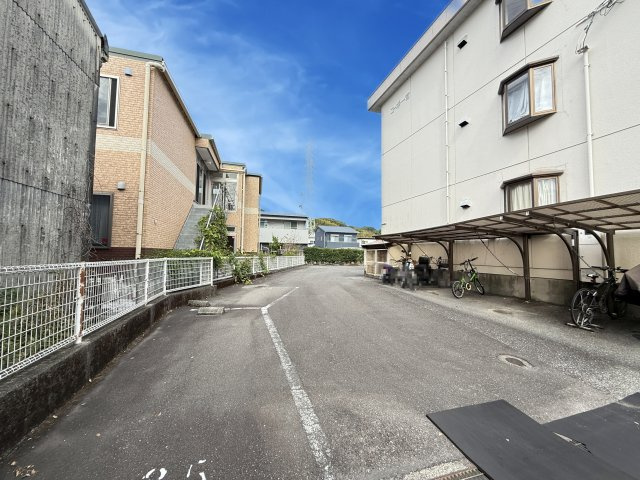 コーポ一宮Ⅰの駐車場