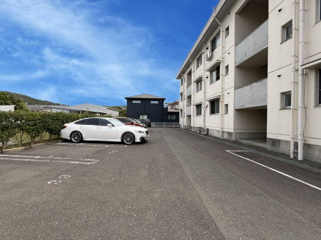 コーポ一宮Ⅰの駐車場