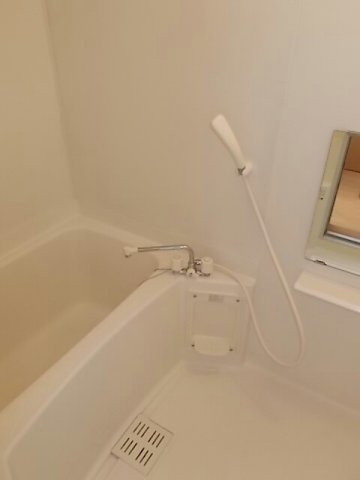 ルミエールＳの浴室