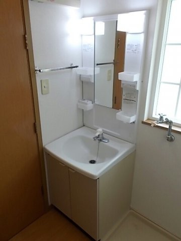 ルミエールＳの洗面所