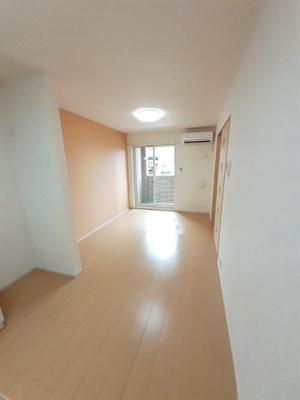 【居間・リビング】 | ベル・アンジュⅡ | ゆったり過ごせるリビングです