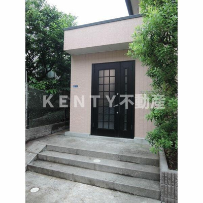 【エントランス】 | ストロベリーフィールズ | エントランスです