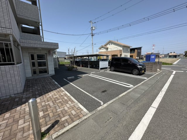 【駐車場】 | ガーデンコート
