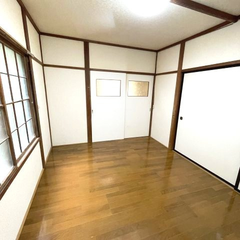 コーポエスポアールの洋室