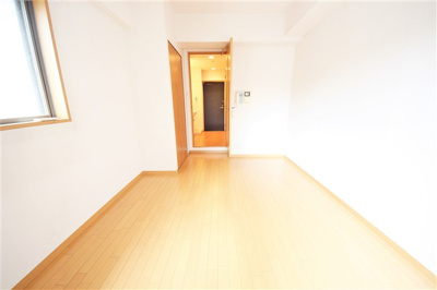 【洋室】 | エスリード東梅田