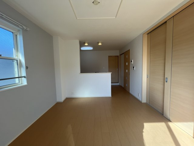 キャロル　弐番館の居間・リビング