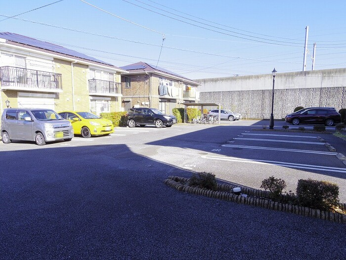 リビングタウンみどりのPの駐車場