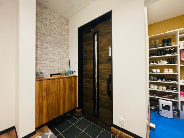 【玄関】 | 熊谷市拾六間　中古戸建