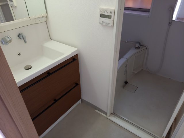 東京都北区志茂の独立洗面台