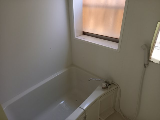 東京都北区志茂の浴室