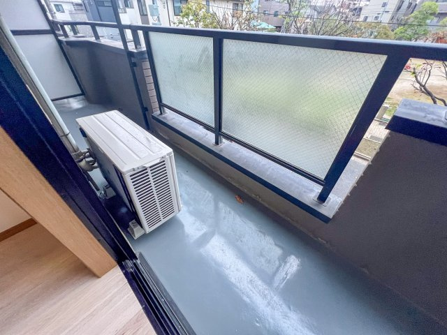 PLENDY瑞江のバルコニー