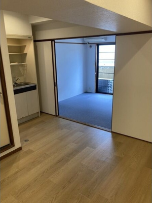 【居間・リビング】 | ラ・クール泉