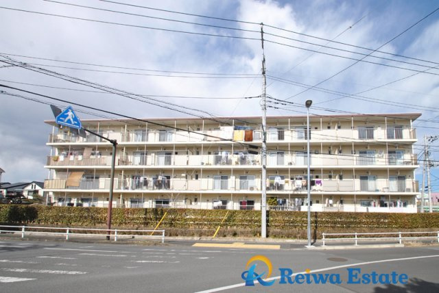 茅ヶ崎グリーンハイツ　5号棟の外観