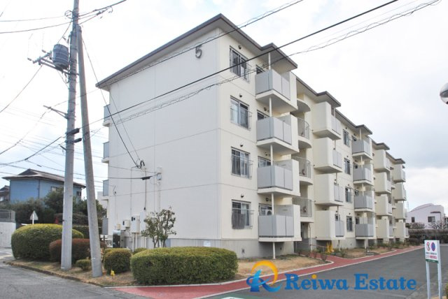 茅ヶ崎グリーンハイツ　5号棟の外観