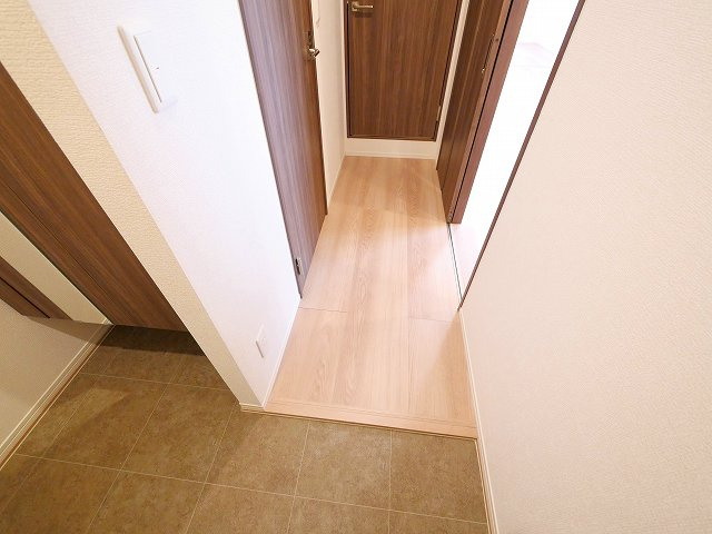 プラムルージュの玄関
