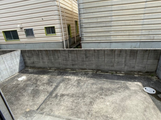 【駐車場】 | コンクリート張りなので草等が生えにくいです