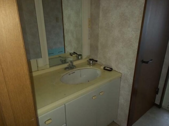 岐阜市柳津町上佐波の独立洗面台