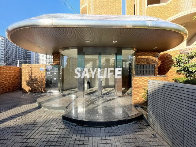 フローリッシュ北田のエントランス