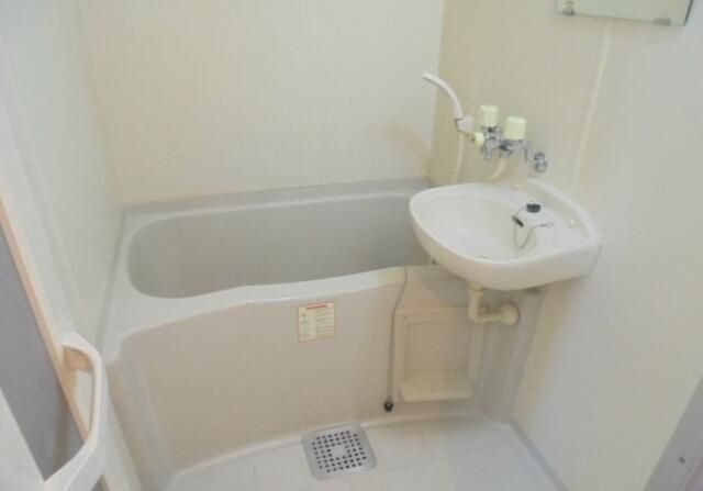 エクセル御幸の浴室