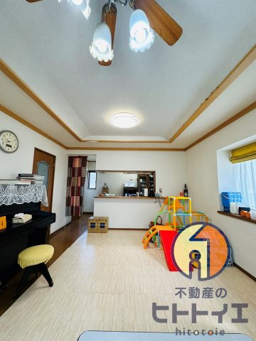 西牟田中古住宅の居間・リビング